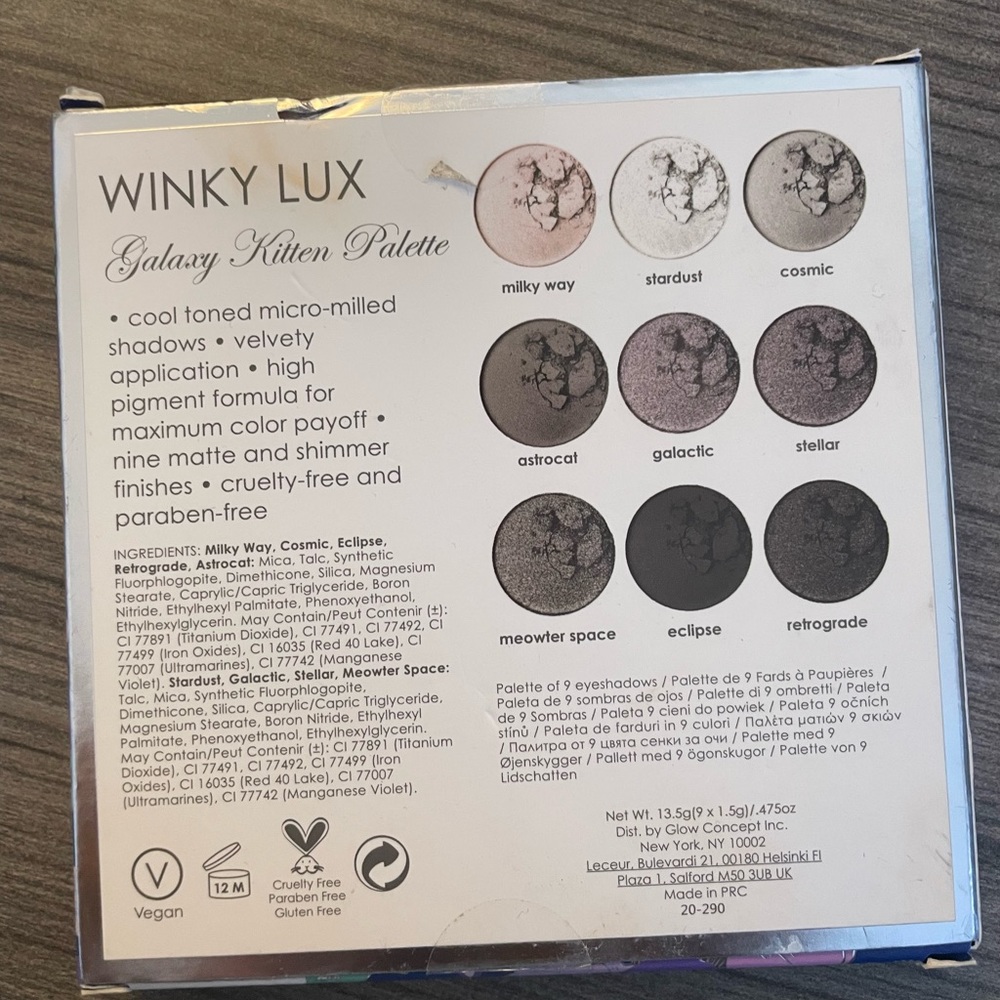 Winky Lux Smokey eyeshadow palette - Picture 3 of 3